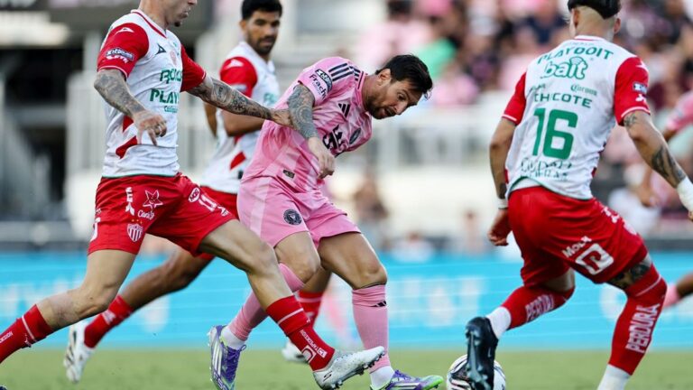 Sufrimiento total: Messi jugó unos minutos para Inter Miami y se fue lesionado