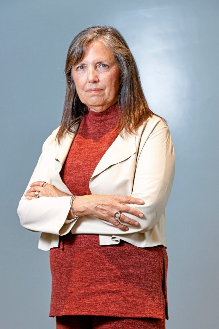 La verdad hoy es inaccesible: Claudia Piñeiro habla de la ultraderecha, cupo femenino y elpoderpolítico