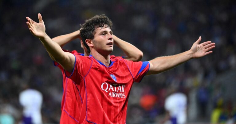 Dos chilenas en siete minutos y un bombazo desde afuera: el triplete soñado de Joao Neves en la goleada del PSG