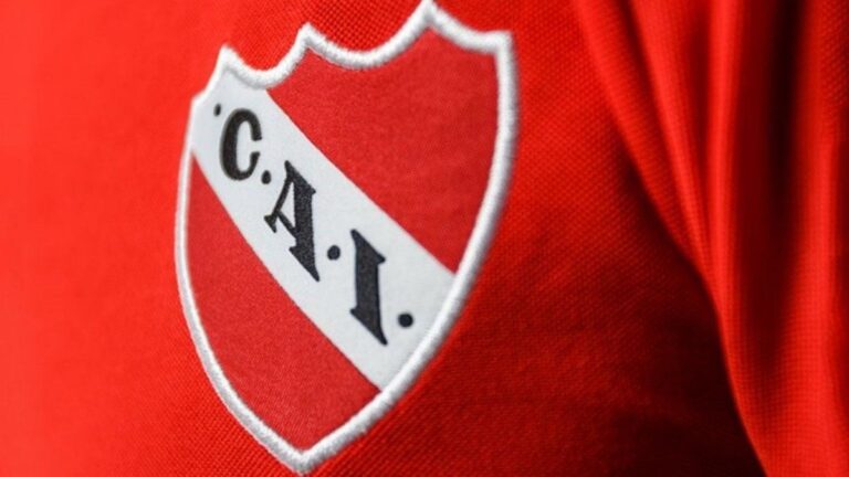 El comunicado de Independiente tras la polémica por el posible cambio de indumentaria