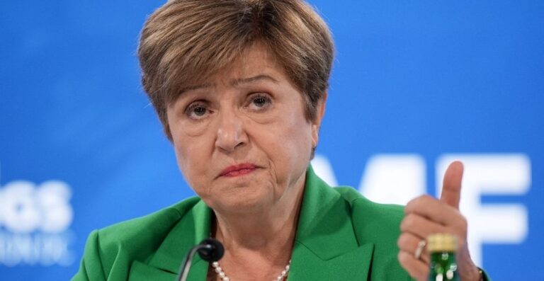 FMI. Elogios al ajuste y nueva misión en febrero