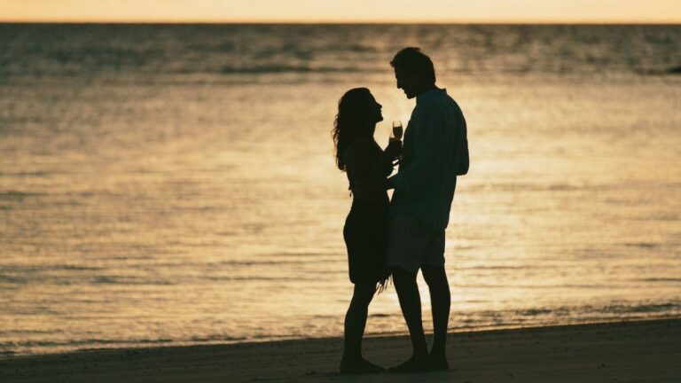 No es Leo, ni Tauro: Los 5 signos que tendrán su «amor de verano» antes de marzo