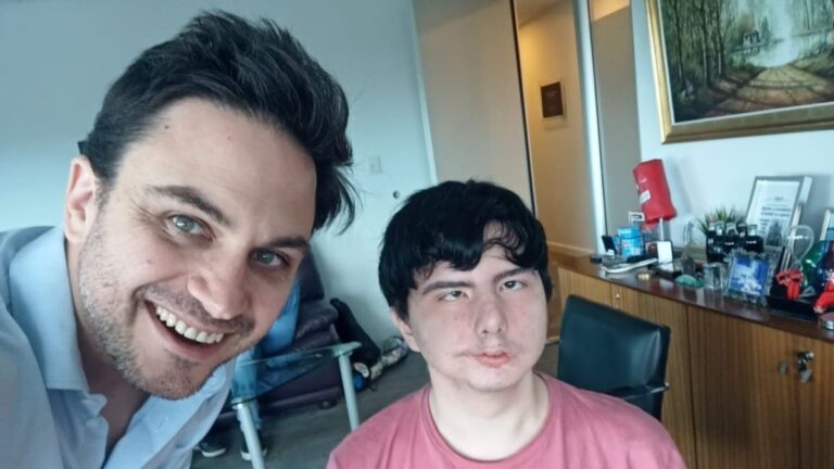 Joven con discapacidad no recibió la ayuda que le prometió Ramiro Marra: ahora tiene que hacer una colecta