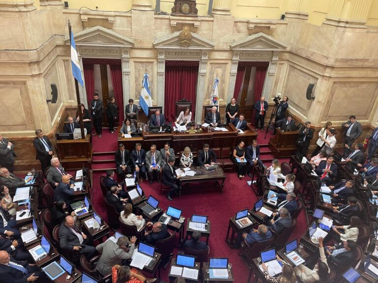 Se votó cambiar la ley de glaciares a favor de las mineras y el peronismo salvó a Bullrich